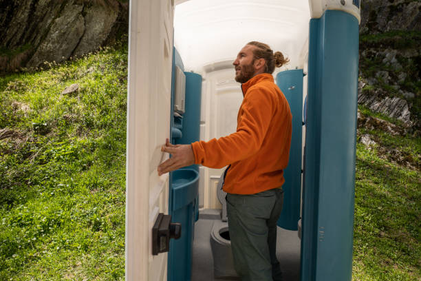 Portable Toilet Options We Offer in Strasburg, VA